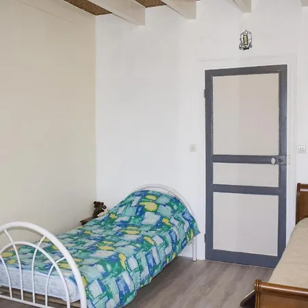 Amazing In W/ 4 Bedrooms&wifi Plancoët